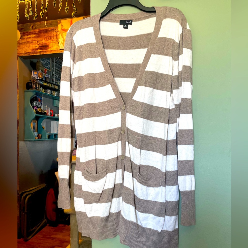 A.N.A. Button-up Cardigan with pockets